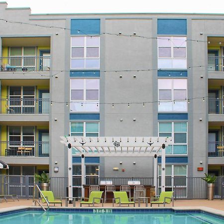 Upstay Condo Games Pool Gym And Bbq Austin Eksteriør billede